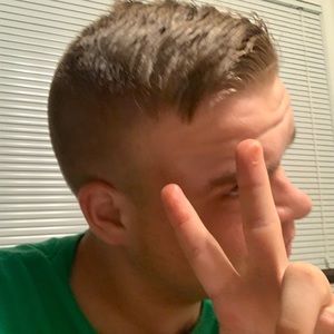 Meet your Posher, Logan